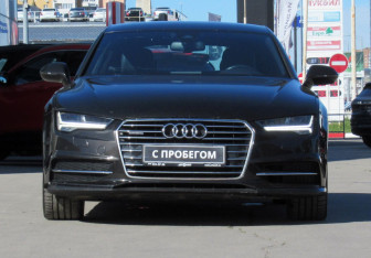 Подержанный автомобиль Audi A7 2014 года (2 фото)