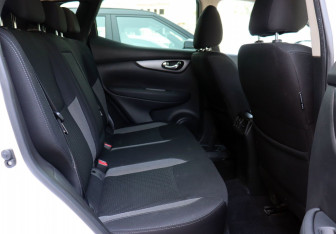 Подержанный автомобиль Nissan Qashqai 2019 года (10 фото)