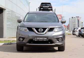 Подержанный автомобиль Nissan X-Trail 2018 года (2 фото)