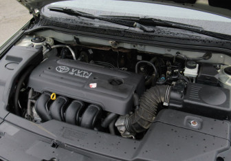 Подержанный автомобиль Toyota Avensis Sedan 2008 года (17 фото)