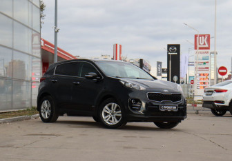 Подержанный автомобиль Kia Sportage 2017 года (3 фото)
