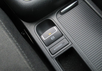 Подержанный автомобиль Volkswagen Tiguan 2013 года (18 фото)