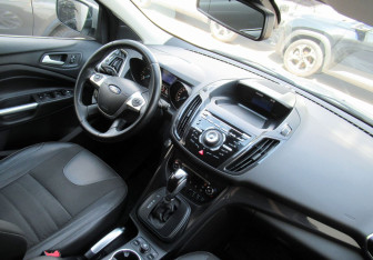 Подержанный автомобиль Ford Kuga 2013 года (13 фото)