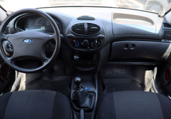 Подержанный автомобиль LADA (ВАЗ) Kalina Wagon 2011 года (12 фото)