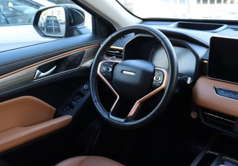Подержанный автомобиль Haval Jolion 2022 года (9 фото)