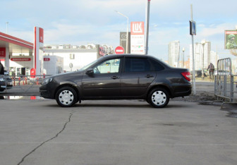 Подержанный автомобиль LADA (ВАЗ) Granta Sedan 2022 года (8 фото)