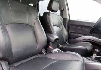 Подержанный автомобиль Mitsubishi Outlander 2008 года (20 фото)