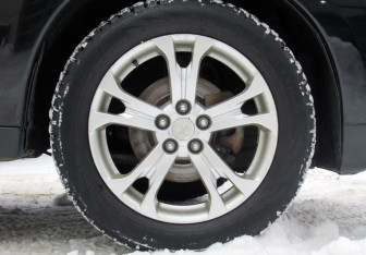 Подержанный автомобиль Mitsubishi Outlander 2012 года (9 фото)