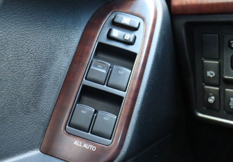 Подержанный автомобиль Toyota Land Cruiser Prado 2017 года (22 фото)