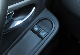 Подержанный автомобиль Renault Duster 2018 года (16 фото)