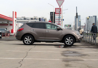 Подержанный автомобиль Nissan Murano Suv 2012 года (4 фото)