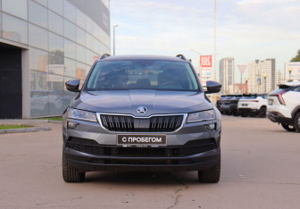 Подержанный автомобиль Skoda Karoq 2021 года (2 фото)