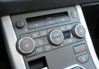 Подержанный автомобиль Land Rover Range Rover Evoque 2012 года (19 фото)