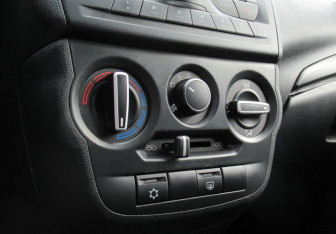 Подержанный автомобиль LADA (ВАЗ) Granta Sedan 2021 года (16 фото)