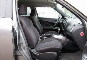 Подержанный автомобиль Nissan Juke 2011 года (11 фото)