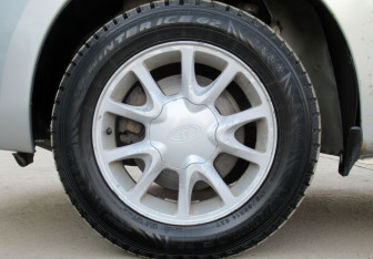 Подержанный автомобиль LADA (ВАЗ) Kalina Hatchback 2013 года (9 фото)