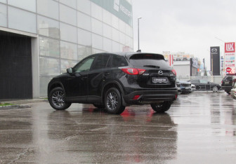 Подержанный автомобиль Mazda CX-5 2013 года (21 фото)