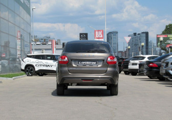 Подержанный автомобиль LADA (ВАЗ) Granta Hatchback 2020 года (6 фото)