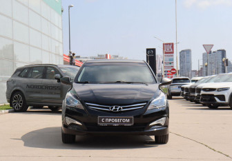 Подержанный автомобиль Hyundai Solaris Sedan 2016 года (2 фото)