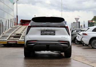 Новый Geely Atlas 2025 (6 фото)