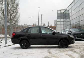 Подержанный автомобиль LADA (ВАЗ) Granta Sedan 2022 года (4 фото)