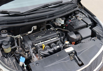 Подержанный автомобиль Kia Rio Hatchback 2013 года (10 фото)