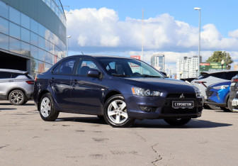 Подержанный автомобиль Mitsubishi Lancer Sedan 2008 года (3 фото)
