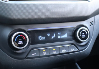 Подержанный автомобиль Hyundai Creta 2019 года (15 фото)