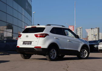 Подержанный автомобиль Hyundai Creta 2019 года (5 фото)