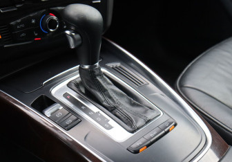 Подержанный автомобиль Audi Q5 2010 года (20 фото)
