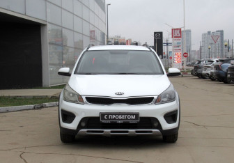 Подержанный автомобиль Kia Rio Hatchback 2018 года (2 фото)
