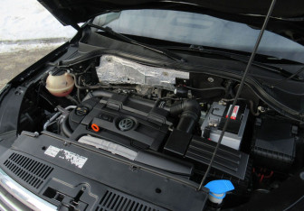 Подержанный автомобиль Volkswagen Tiguan 2011 года (10 фото)