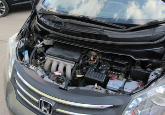 Подержанный автомобиль Honda Freed 2009 года (10 фото)