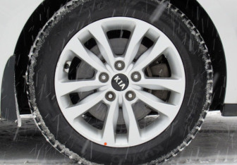 Подержанный автомобиль Kia Ceed Wagon 2015 года (9 фото)