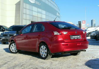 Подержанный автомобиль Mitsubishi Lancer Hatchback 2008 года (7 фото)
