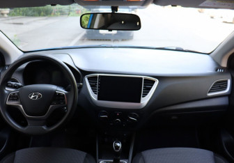 Подержанный автомобиль Hyundai Solaris Sedan 2018 года (13 фото)