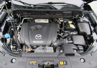 Подержанный автомобиль Mazda CX-5 2018 года (23 фото)