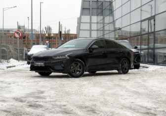 Подержанный автомобиль Kia K5 2020 года (1 фото)