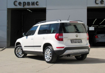 Подержанный автомобиль Skoda Yeti 2014 года (7 фото)