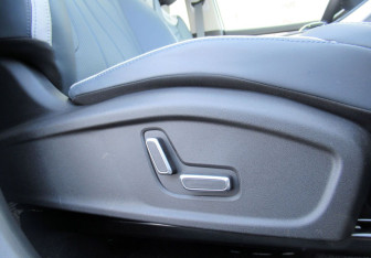 Подержанный автомобиль Geely Atlas 2024 года (22 фото)