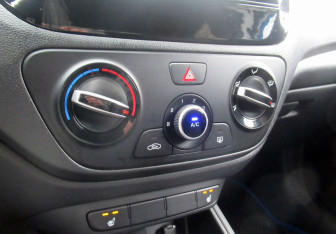 Подержанный автомобиль Hyundai Solaris Sedan 2020 года (14 фото)