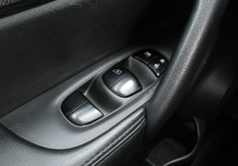 Подержанный автомобиль Nissan X-Trail 2016 года (15 фото)