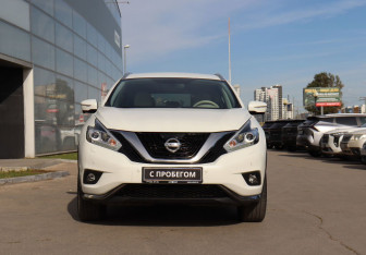 Подержанный автомобиль Nissan Murano Suv 2020 года (2 фото)