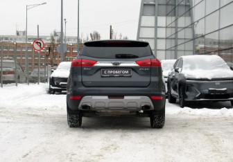 Подержанный автомобиль Geely Atlas 2019 года (6 фото)