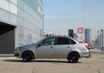 Подержанный автомобиль LADA (ВАЗ) Granta Sedan 2022 года (8 фото)