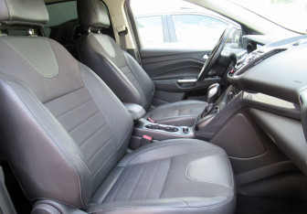 Подержанный автомобиль Ford Kuga 2013 года (12 фото)