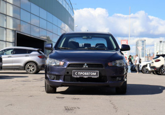 Подержанный автомобиль Mitsubishi Lancer Sedan 2008 года (2 фото)