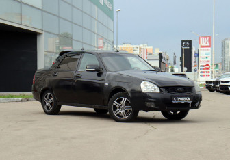 Подержанный автомобиль LADA (ВАЗ) Priora Sedan 2008 года (3 фото)
