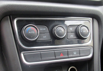 Подержанный автомобиль Chery Tiggo 3 2017 года (17 фото)