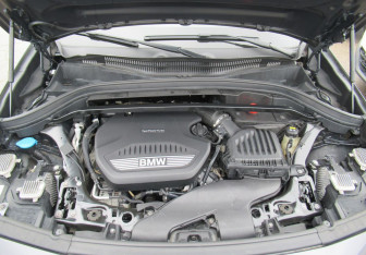 Подержанный автомобиль BMW X2 2019 года (10 фото)